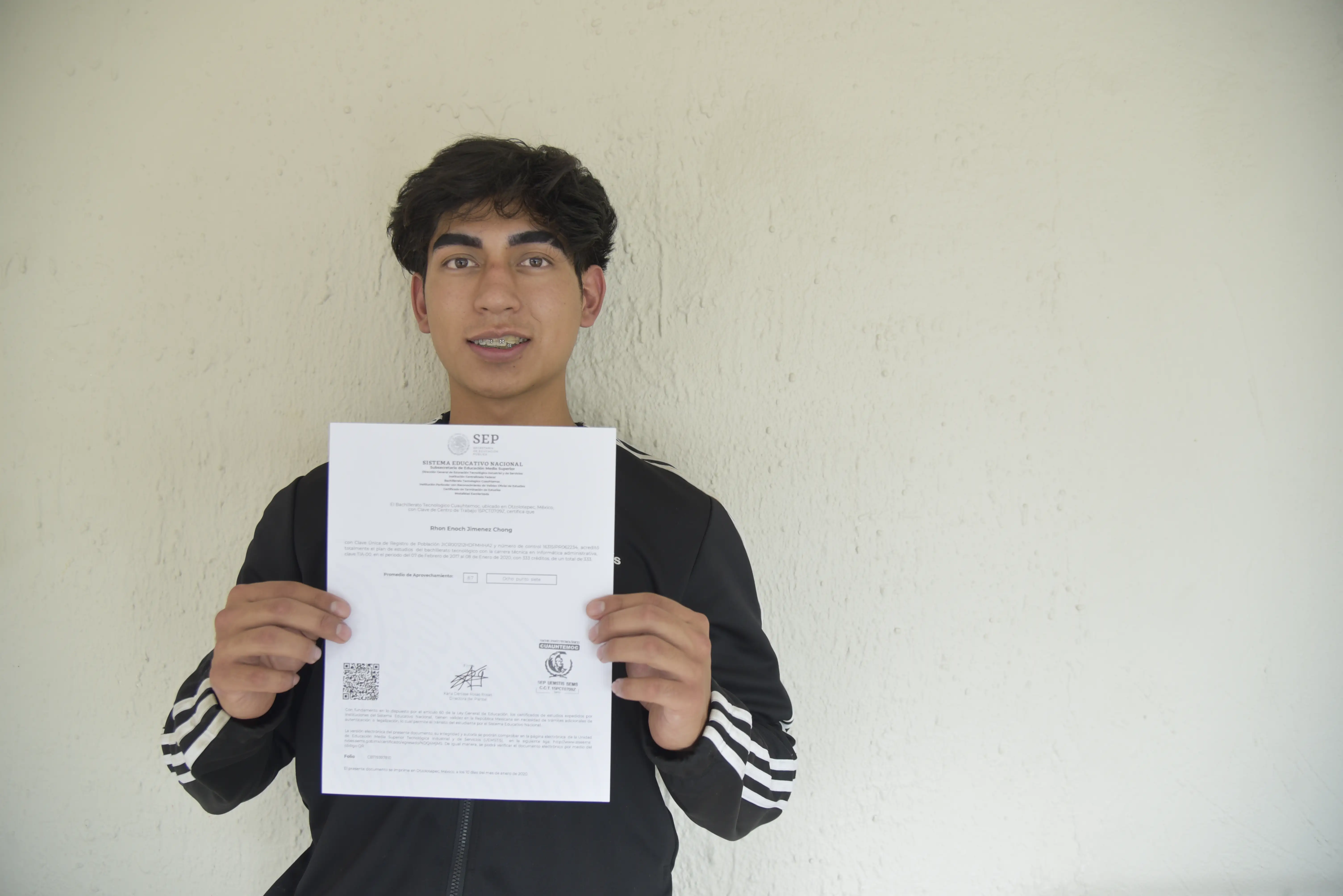 Alumno graduado con éxito